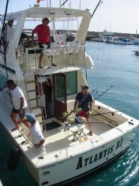 El Barakuda Dos, a punto de doblegar al ganador del Concurso de Pesca Pasito Blanco, Atlantis VI