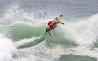 Aumenta la accin y la emocin en el Mundial jnior de surf