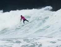 La accin y las olas suben en el Mundial Junior de Surf