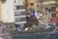 Gisela Pulido y Youri Zoon lideran las primeras series de Freestyle del Kiteboarding World Tour Tenerife