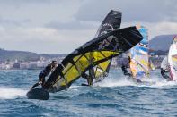 Alberto Menegatti gana el primer Slalom del PWA Catalua Costa Brava