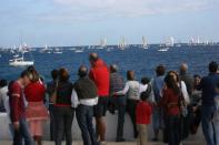 La baha de Las Palmas de Gran Canaria despide a los 214 yates participantes en la regata  transocenica  ARC