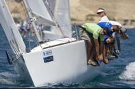 Los barcos Plis Play, Porrn, Swinazo y Ciudad de Ceuta ganan la Vuelta a la isla Tabarca